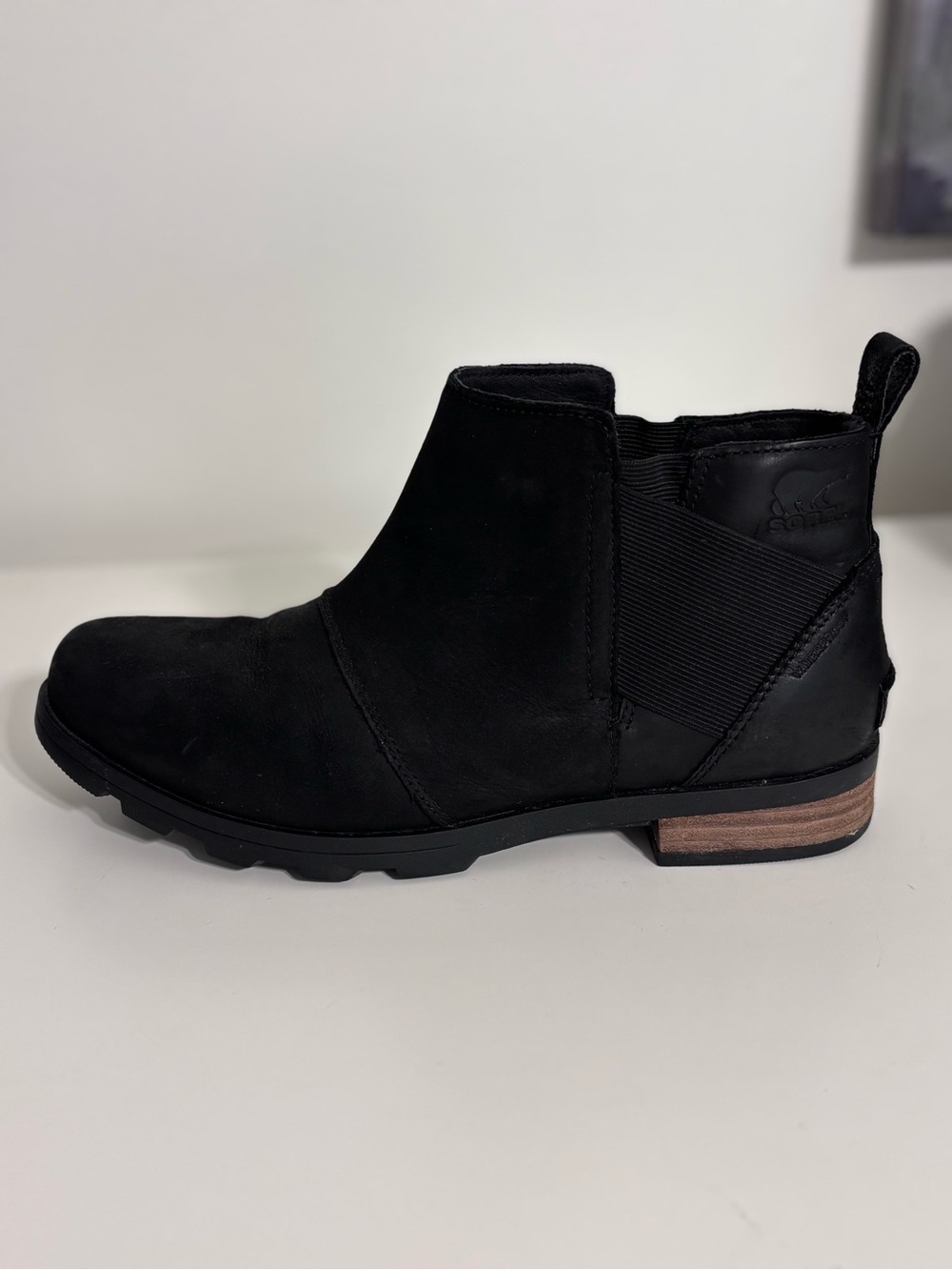 Sorel Women's Emelie Chelsea 9.5 Black Waterproof Leather Ankle Boots NL2671